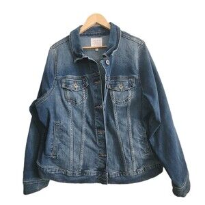 Torrid Denim Women's Trucker Denim Jean Jacket First at Fit Stretch Plus Size 3